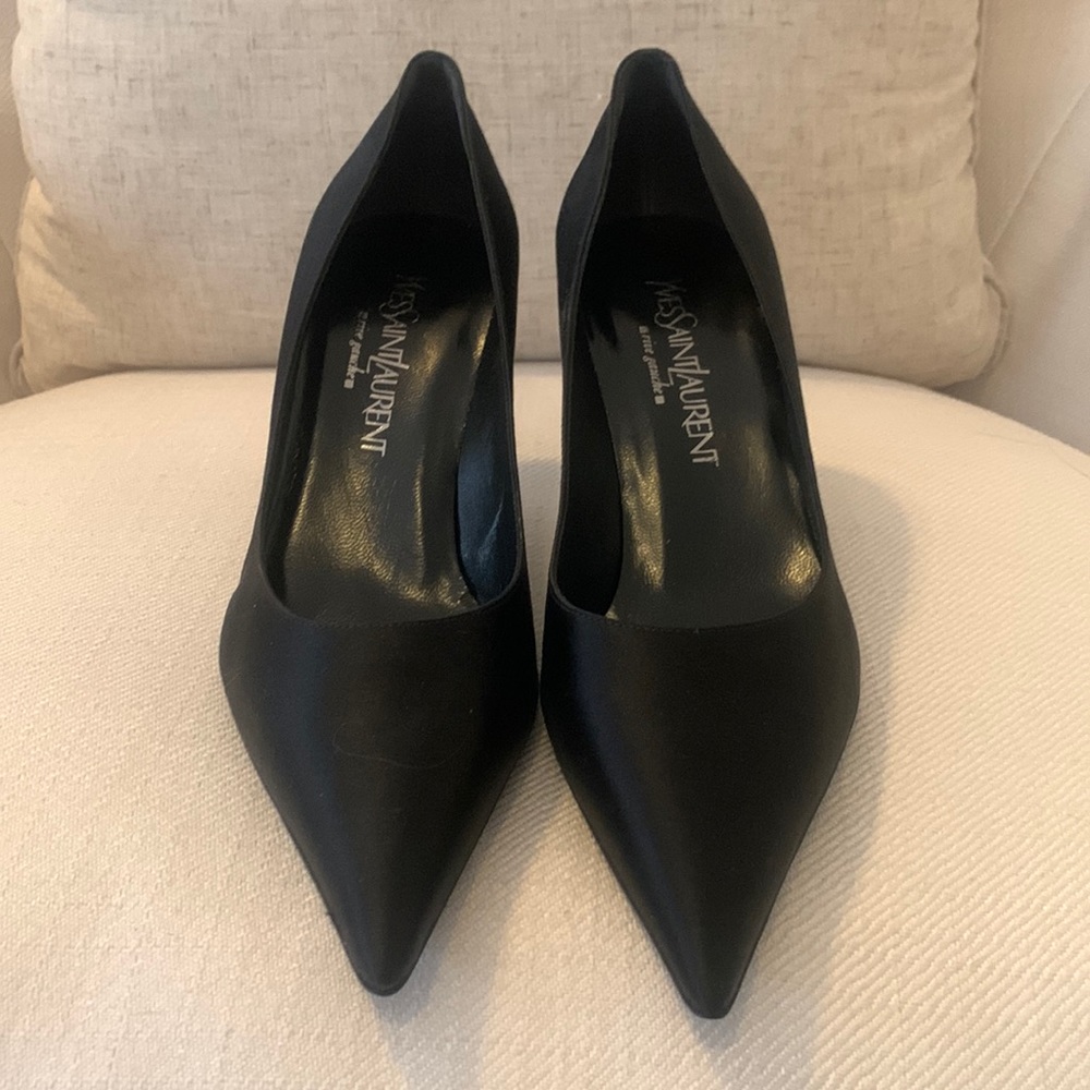 Yves Saint Laurent Black satin pumps